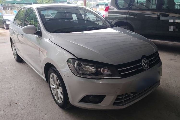 Used Volkswagen Jetta 2015 1.6L Automatic Comfort Model Front Right 45 Deg