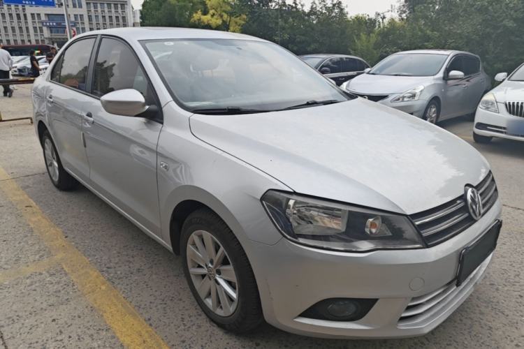 Used Volkswagen Jetta 2015 Zhuihui Edition 1.6L Manual Comfort Model Front Right 45 Deg