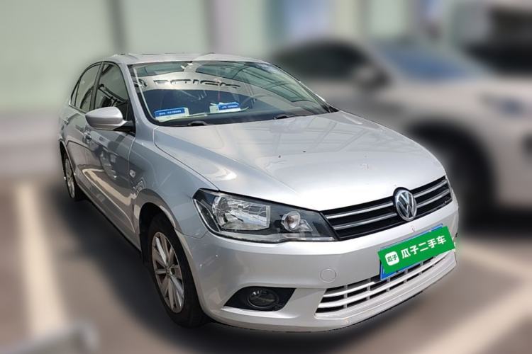 Used Volkswagen Jetta 2015 Zhuihui Edition 1.6L Manual Comfort Model Front Right 45 Deg