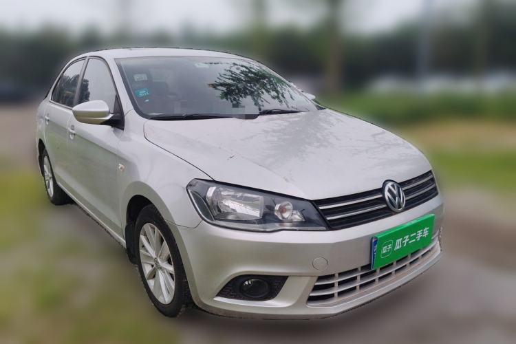 Used Volkswagen Jetta 2015 1.6L Automatic Comfort Model Front Right 45 Deg