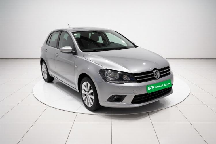Used Volkswagen Jetta 2015 Value Edition 1.6L Automatic Comfort Version Front Right 45 Deg