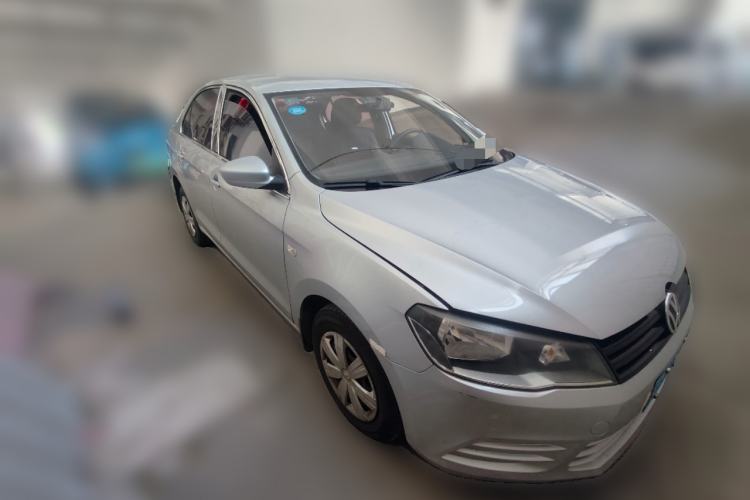 Used Volkswagen Jetta 2015 Value Edition 1.6L Manual Fashionable Style Front Right 45 Deg
