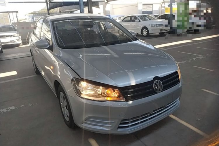Used Volkswagen Jetta 2015 Zhuihui Edition 1.4L Manual Fashion Model Front Right 45 Deg