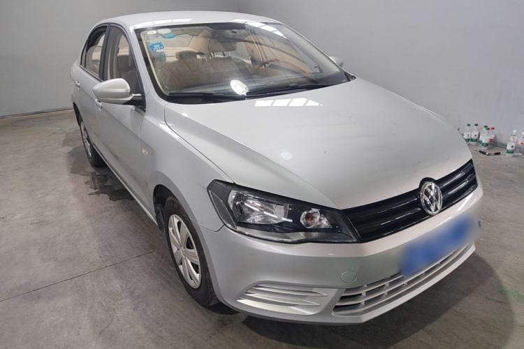 Used Volkswagen Jetta 2015 1.4L Manual Fashion Model Front Right 45 Deg