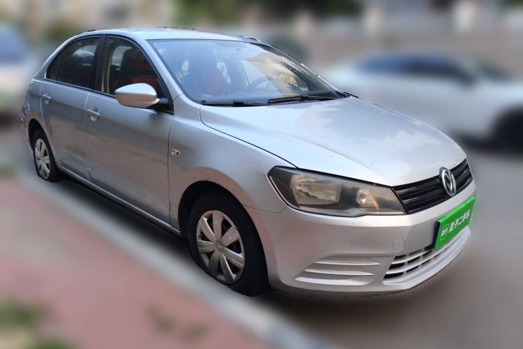 Used Volkswagen Jetta 2015 Zhuihui Edition 1.4L Manual Fashion Model Front Right 45 Deg