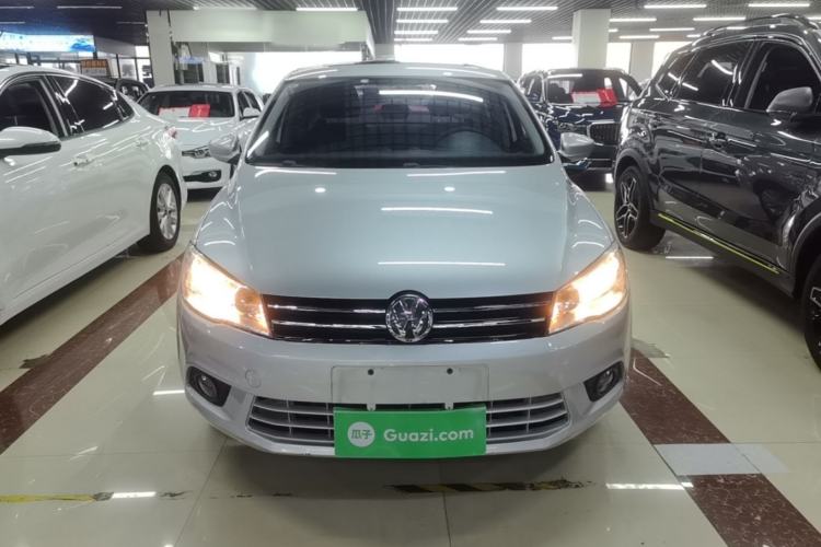Used Volkswagen Jetta 2015 Value Edition 1.6L Automatic Comfort Version Front