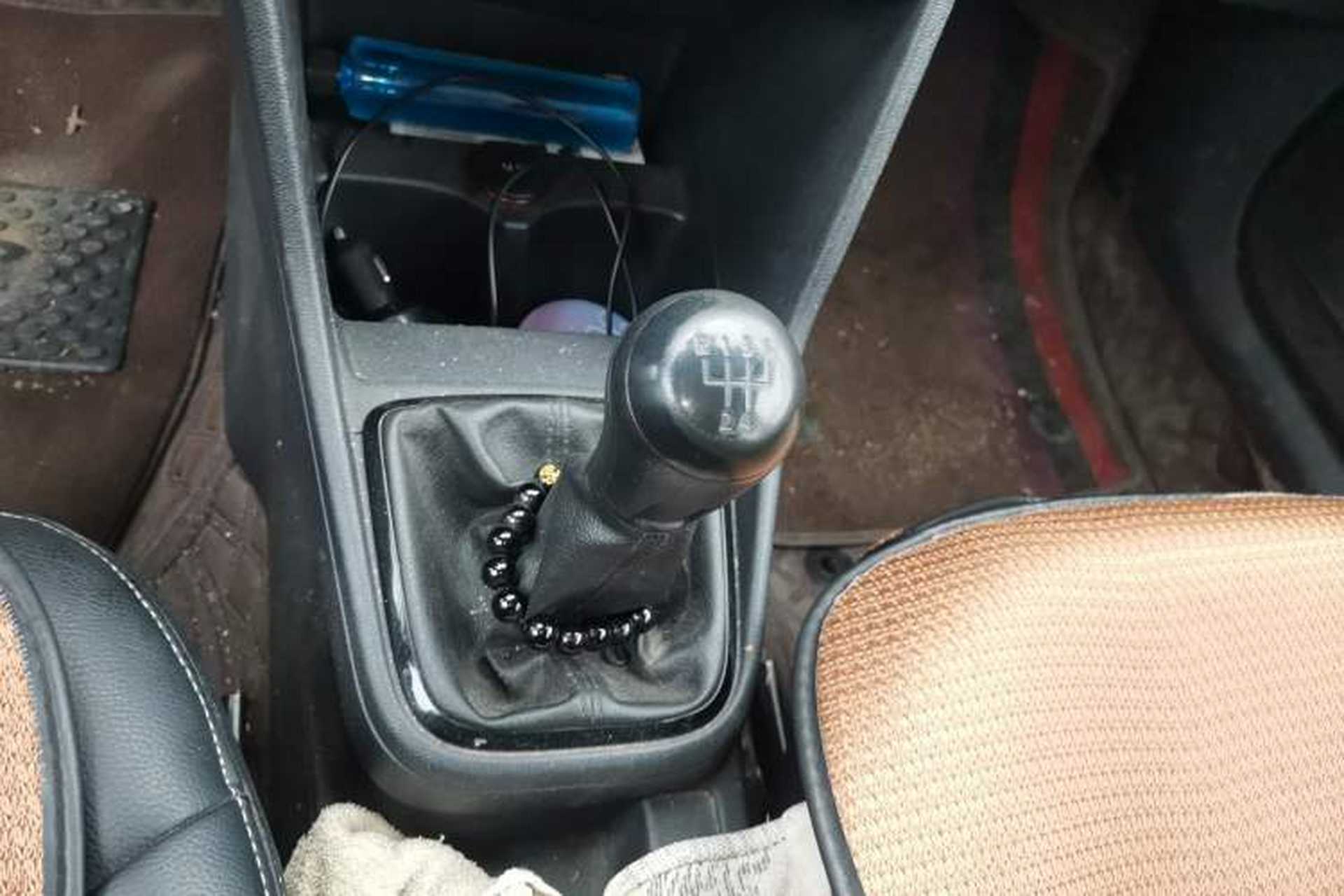 Used Volkswagen Jetta 2015 1.4L Manual Fashion Model Gear Lever