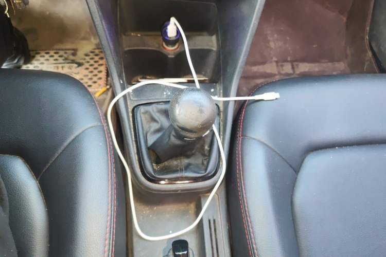 Used Volkswagen Jetta 2015 Value Edition 1.6L Manual Fashionable Style Gear Lever