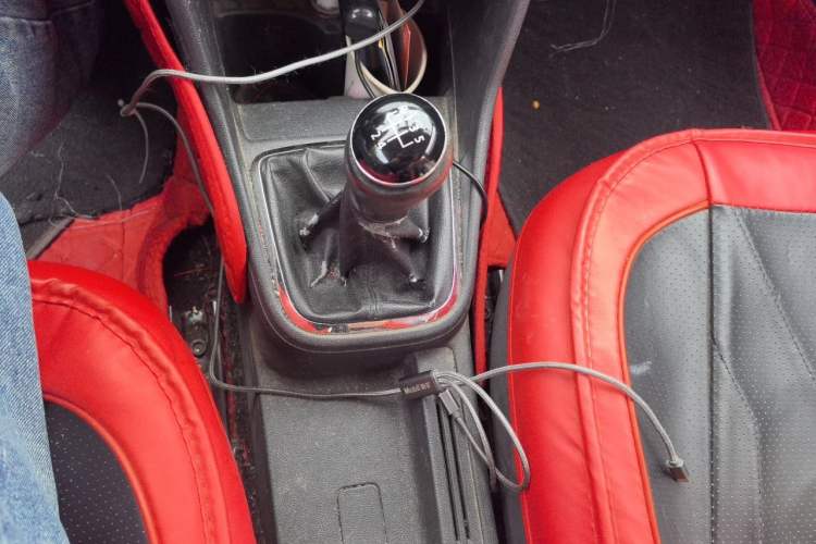 Used Volkswagen Jetta 2015 Zhuihui Edition 1.6L Manual Comfort Model Gear Lever