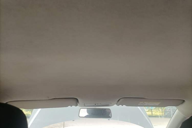 Used Volkswagen Jetta 2015 Value Edition 1.6L Manual Fashionable Style Headliner