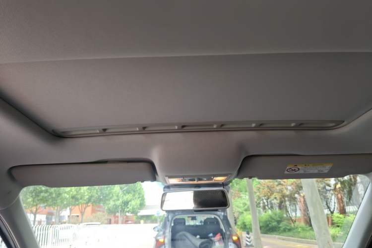 Used Volkswagen Jetta 2015 Value Edition 1.6L Automatic Comfort Version Headliner