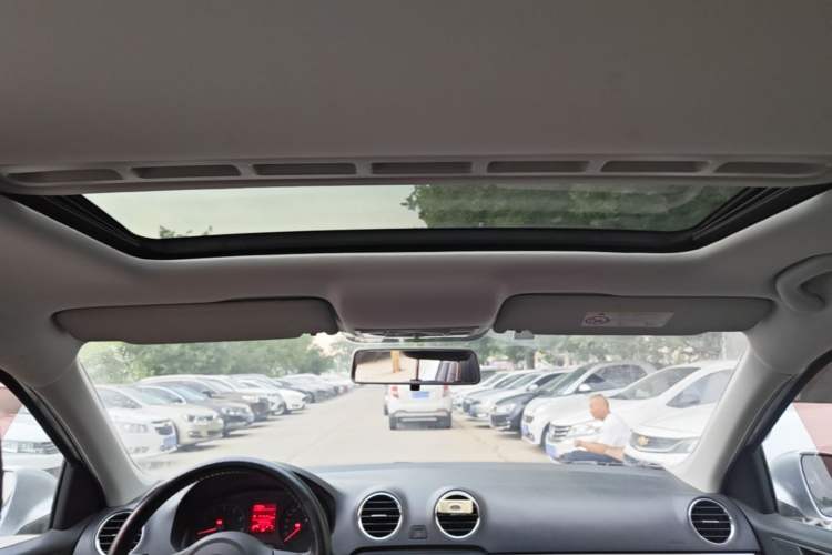 Used Volkswagen Jetta 2015 Zhuihui Edition 1.6L Manual Comfort Model Headliner