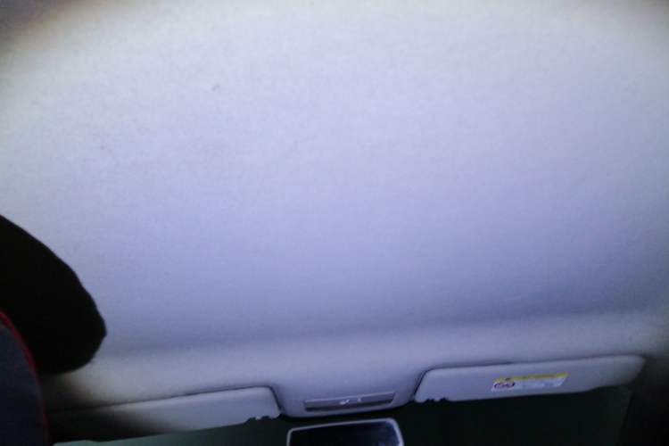 Used Volkswagen Jetta 2015 1.6L Manual Fashion Edition Headliner