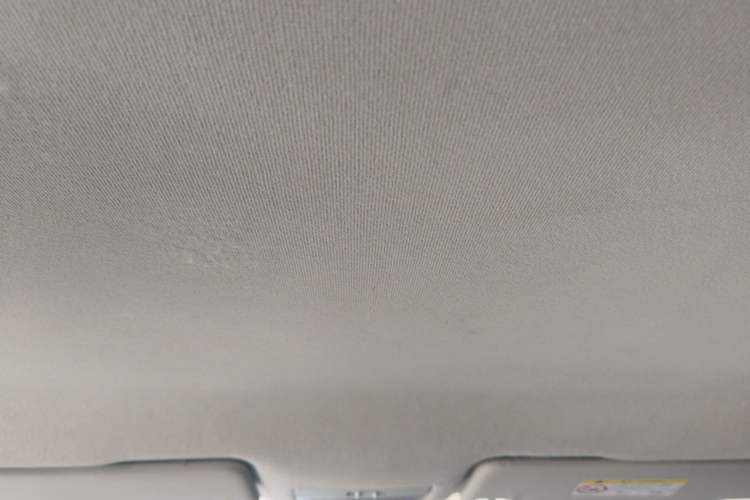 Used Volkswagen Jetta 2015 Value Edition 1.6L Manual Fashionable Style Headliner