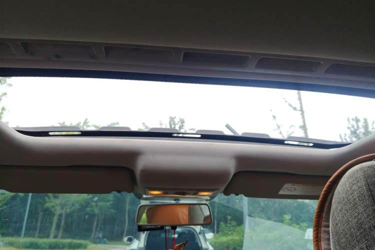 Used Volkswagen Jetta 2015 1.6L Automatic Comfort Model Headliner