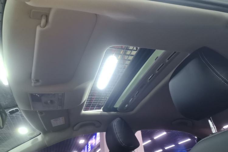 Used Volkswagen Jetta 2015 Value Edition 1.6L Automatic Comfort Version Headliner