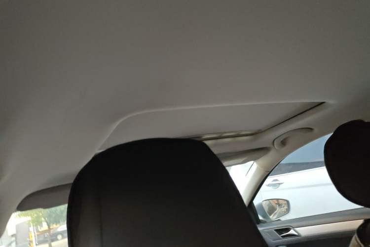 Used Volkswagen Jetta 2015 Zhuihui Edition 1.6L Manual Comfort Model Headliner