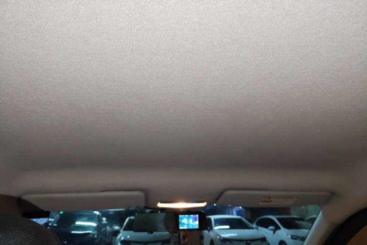 Used Volkswagen Jetta 2015 Value Edition 1.6L Automatic Fashion Version Headliner