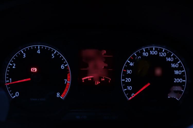 Used Volkswagen Jetta 2015 1.6L Automatic Comfort Model Instrument Cluster