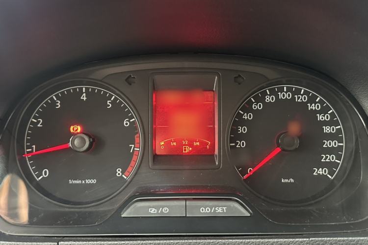 Used Volkswagen Jetta 2015 1.6L Automatic Fashion Model Instrument Cluster