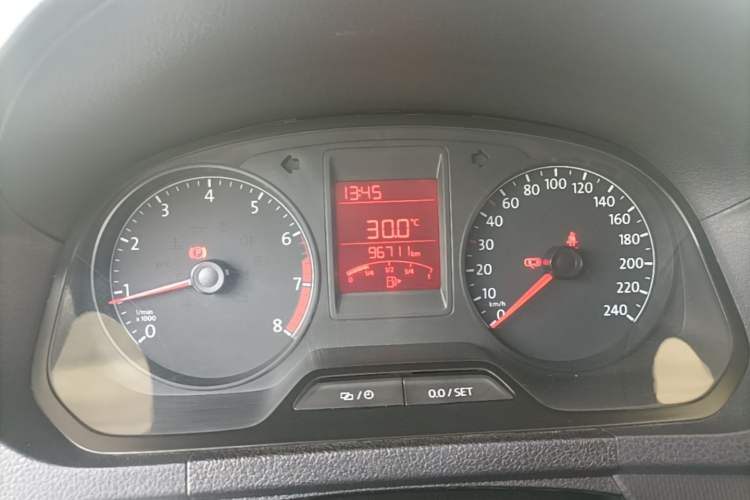 Used Volkswagen Jetta 2015 Value Edition 1.6L Manual Fashionable Style Instrument Cluster