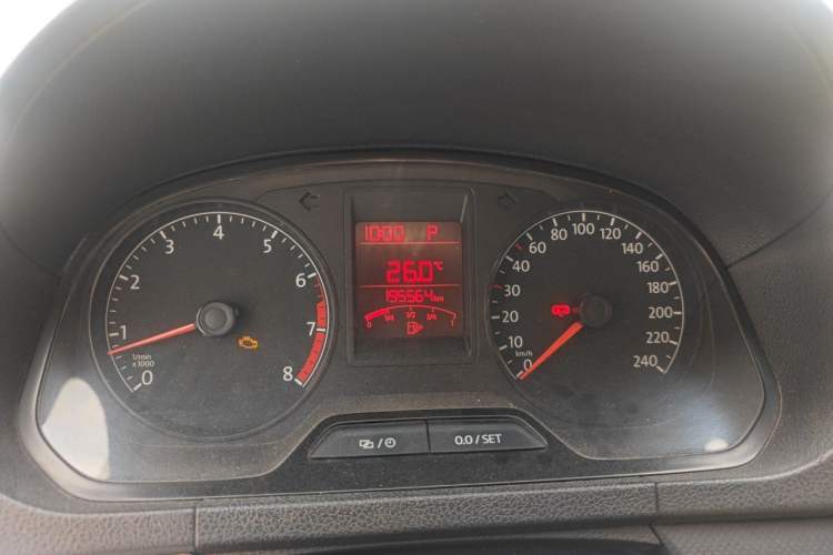 Used Volkswagen Jetta 2015 1.6L Automatic Fashion Model Instrument Cluster