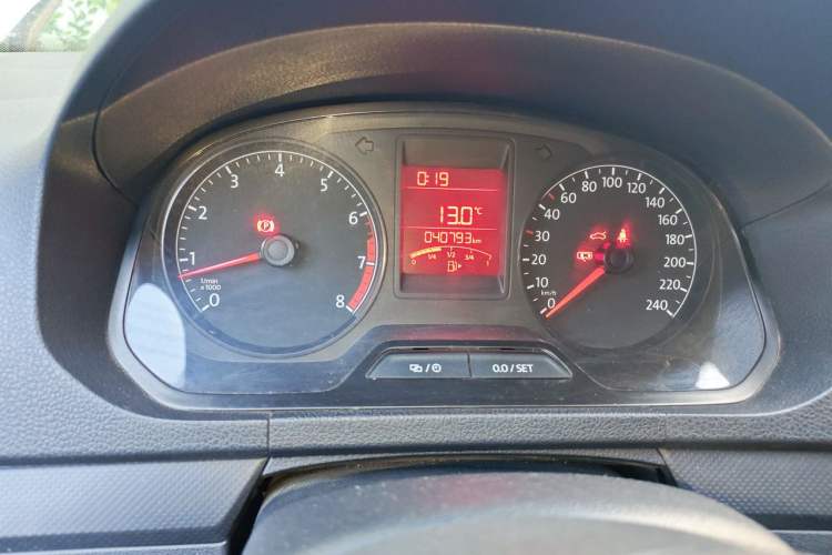 Used Volkswagen Jetta 2015 Value Edition 1.6L Manual Fashionable Style Instrument Cluster
