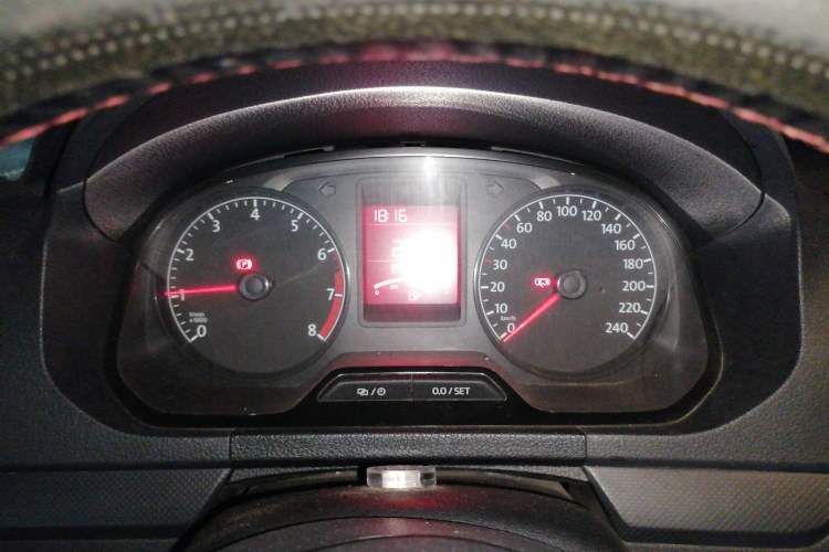 Used Volkswagen Jetta 2015 1.6L Manual Fashion Edition Instrument Cluster