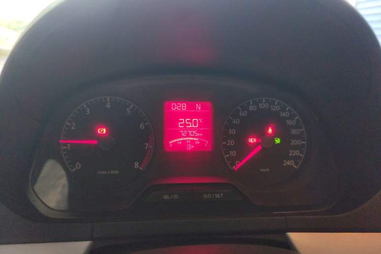 Used Volkswagen Jetta 2015 1.6L Automatic Comfort Model Instrument Cluster