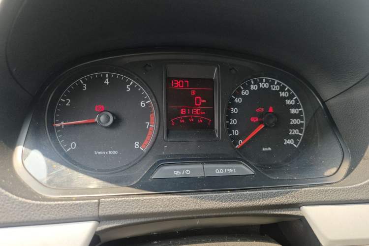 Used Volkswagen Jetta 2015 1.6L Manual Comfort Model Instrument Cluster