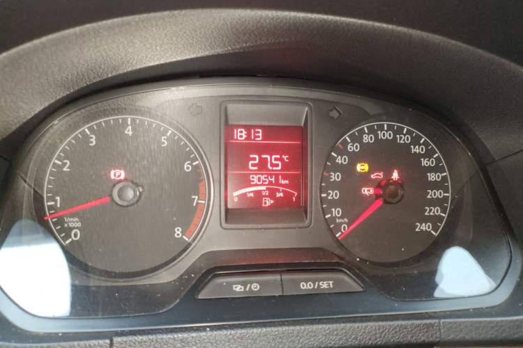 Used Volkswagen Jetta 2015 Value Edition 1.6L Manual Fashionable Style Instrument Cluster
