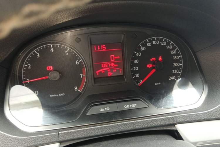 Used Volkswagen Jetta 2015 1.6L Manual Comfort Model Instrument Cluster