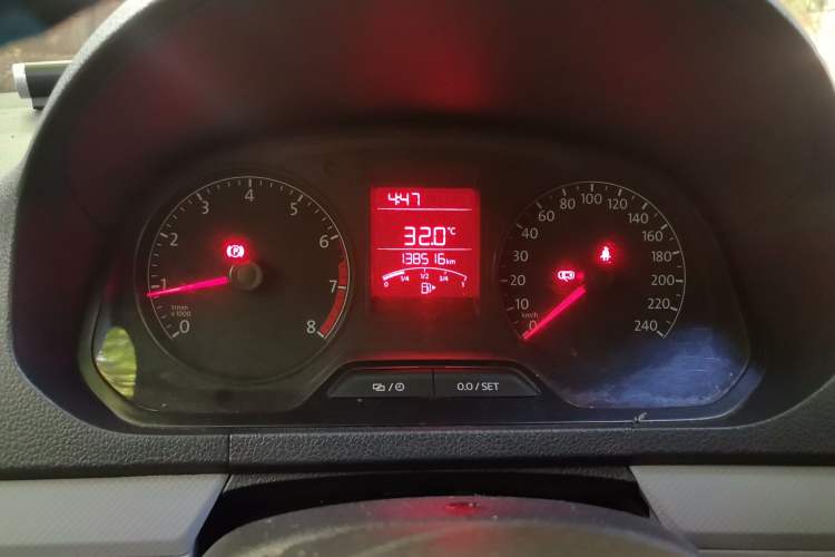 Used Volkswagen Jetta 2015 Value Edition 1.6L Manual Fashionable Style Instrument Cluster