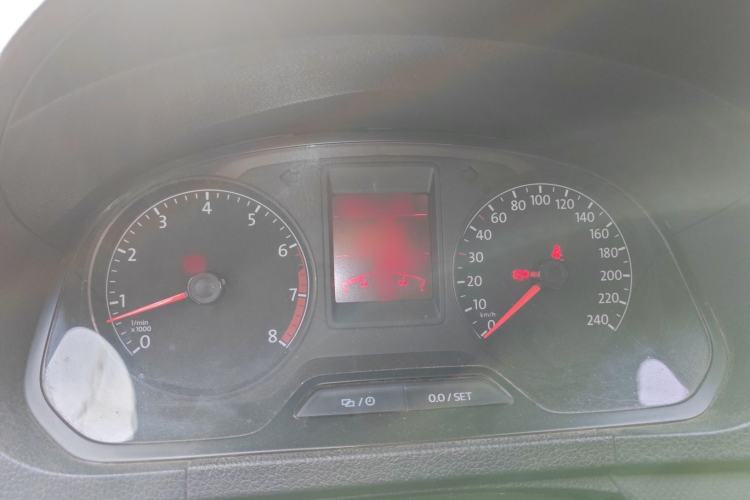 Used Volkswagen Jetta 2015 1.6L Automatic Fashion Model Instrument Cluster