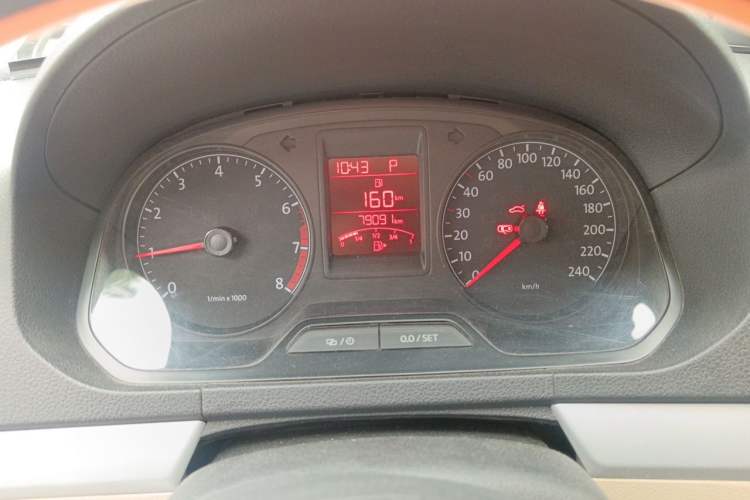 Used Volkswagen Jetta 2015 1.6L Automatic Comfort Model Instrument Cluster