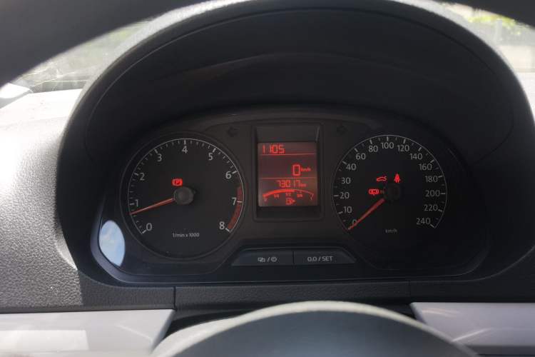 Used Volkswagen Jetta 2015 1.6L Manual Comfort Model Instrument Cluster