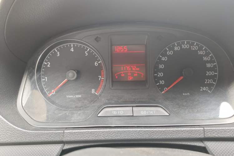 Used Volkswagen Jetta 2015 Value Edition 1.6L Manual Fashionable Style Instrument Cluster
