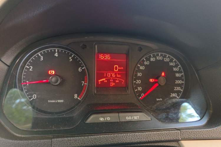 Used Volkswagen Jetta 2015 1.6L Manual Comfort Model Instrument Cluster