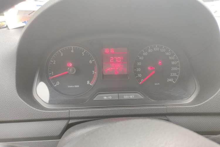 Used Volkswagen Jetta 2015 1.6L Manual Fashion Edition Instrument Cluster