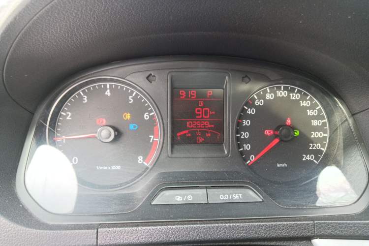 Used Volkswagen Jetta 2015 1.6L Automatic Comfort Model Instrument Cluster