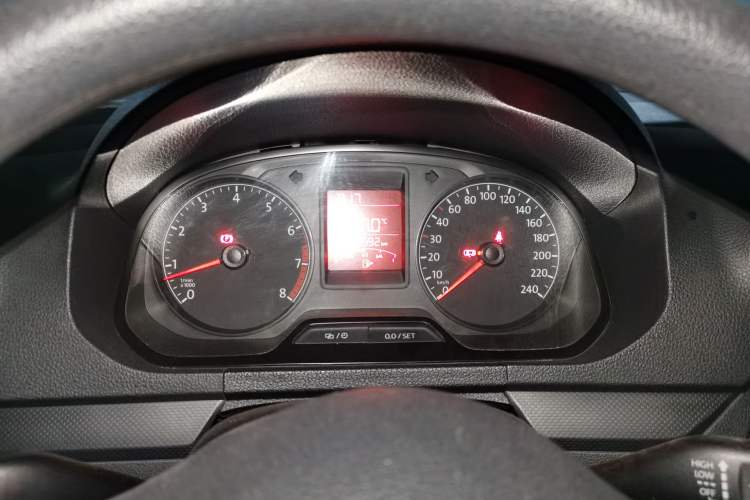 Used Volkswagen Jetta 2015 Zhuihui Edition 1.4L Manual Fashion Model Instrument Cluster