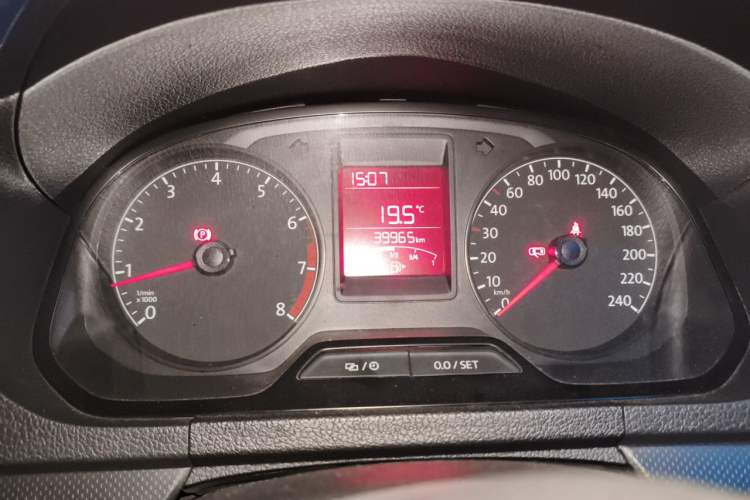 Used Volkswagen Jetta 2015 Value Edition 1.6L Manual Fashionable Style Instrument Cluster