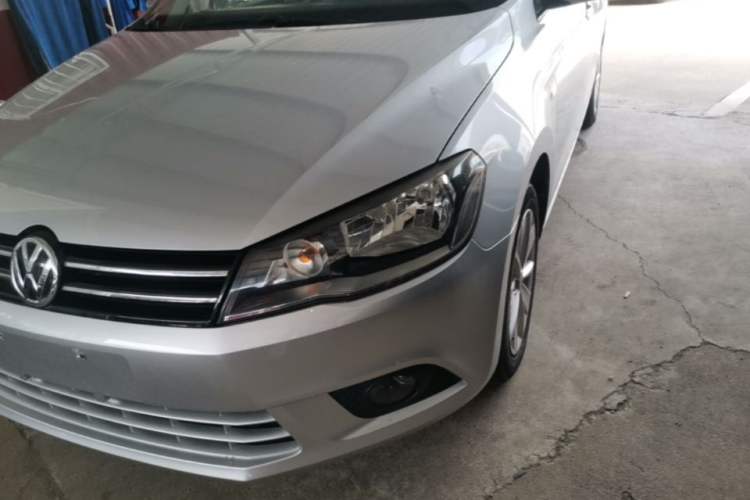 Used Volkswagen Jetta 2015 1.6L Automatic Comfort Model Left Front Headlight
