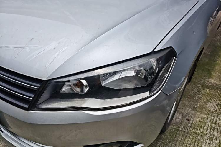 Used Volkswagen Jetta 2015 1.6L Manual Comfort Model Left Front Headlight