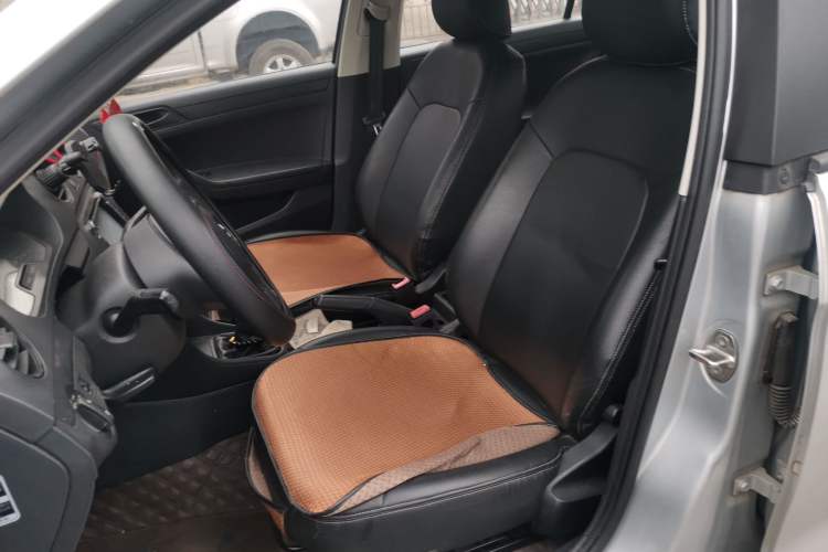 Used Volkswagen Jetta 2015 1.4L Manual Fashion Model Left Front Seat
