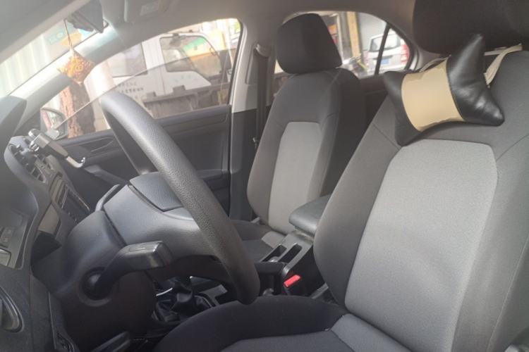 Used Volkswagen Jetta 2015 1.6L Manual Fashion Edition Left Front Seat