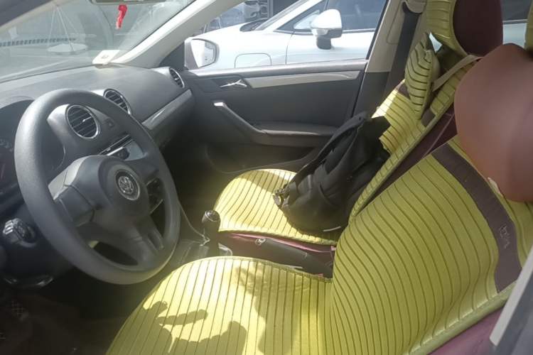 Used Volkswagen Jetta 2015 1.6L Manual Comfort Model Left Front Seat