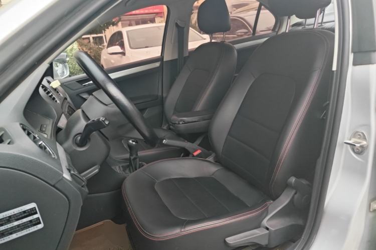 Used Volkswagen Jetta 2015 Zhuihui Edition 1.6L Manual Comfort Model Left Front Seat