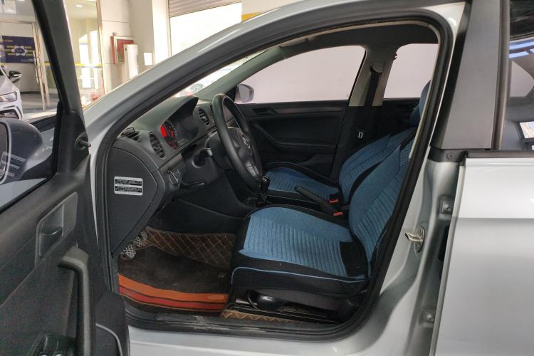 Used Volkswagen Jetta 2015 1.4L Manual Fashion Model Left Front Seat