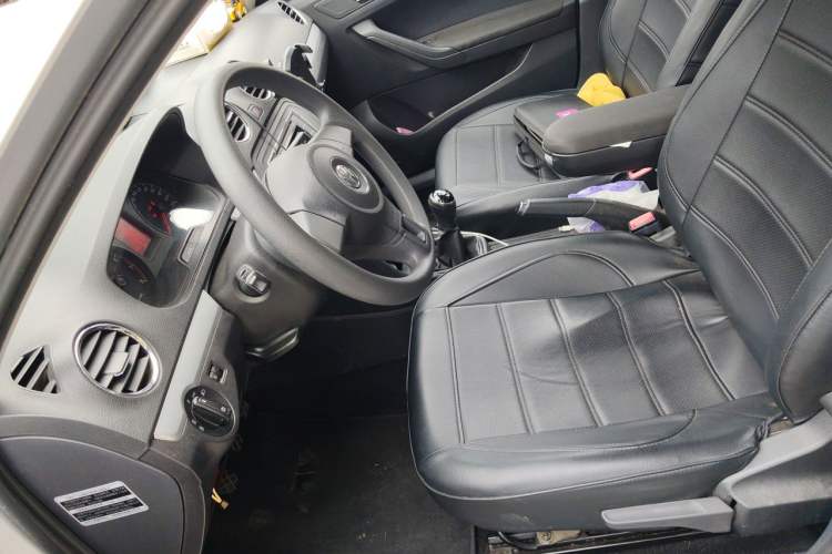 Used Volkswagen Jetta 2015 1.6L Manual Comfort Model Left Front Seat